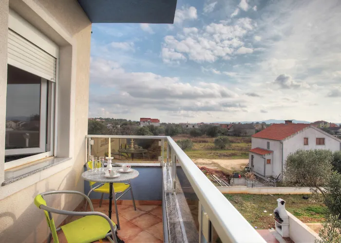 Nika Apartman Bibinje