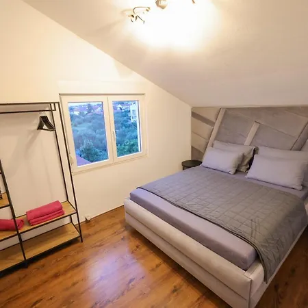 Nika דירה ביבינייה