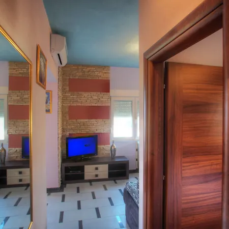 Nika דירה ביבינייה