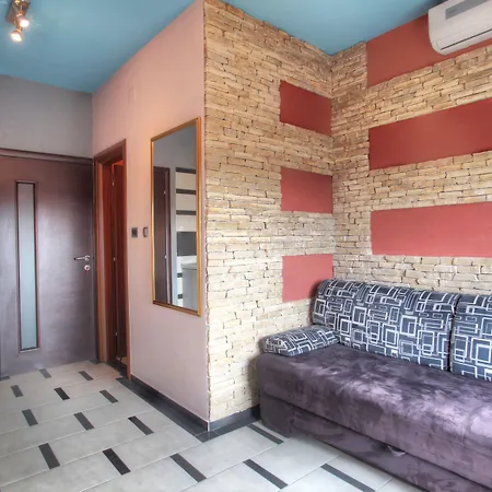 Nika * ביבינייה