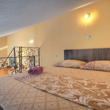 Nika Appartement *